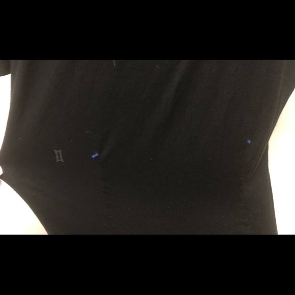 Kit and Ace V Neck tshirt - Picture 5 of 5